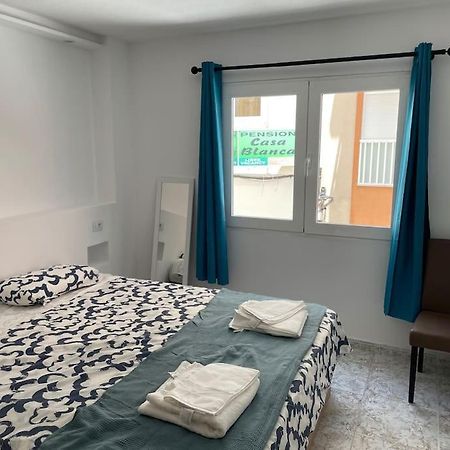 Giovina Living Av Suecia 150M From Beach Лос Кристианос Екстериор снимка
