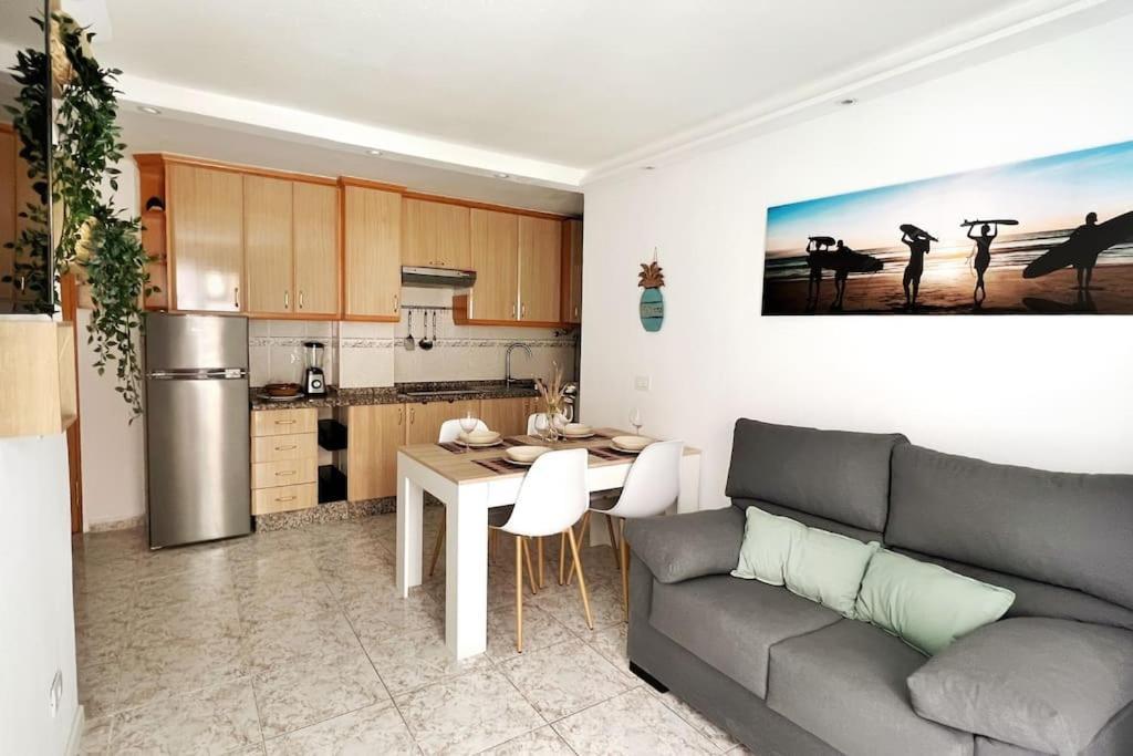 Giovina Living Av Suecia 150M From Beach Лос Кристианос Екстериор снимка